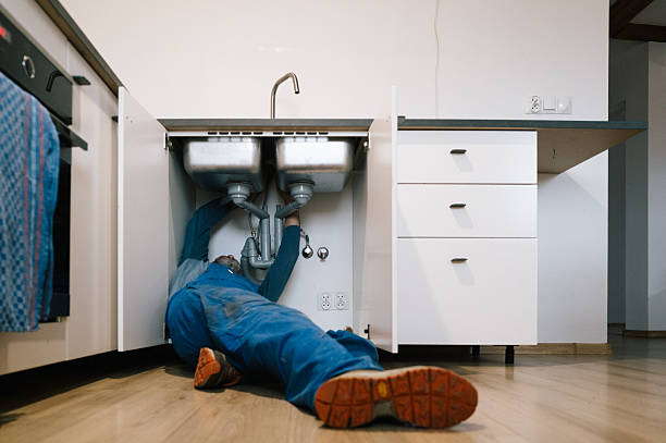 Professional Plumbing technician working in Forestburg, TX